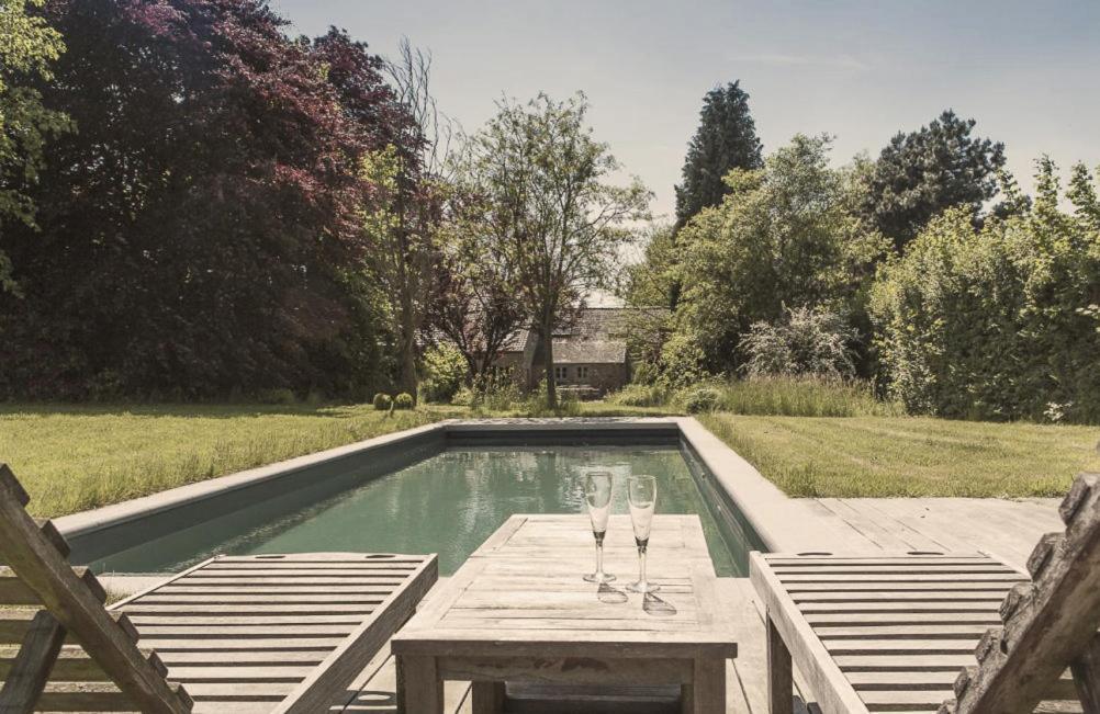 Domaine Sur Les Sarts Hotell Ohey Eksteriør bilde