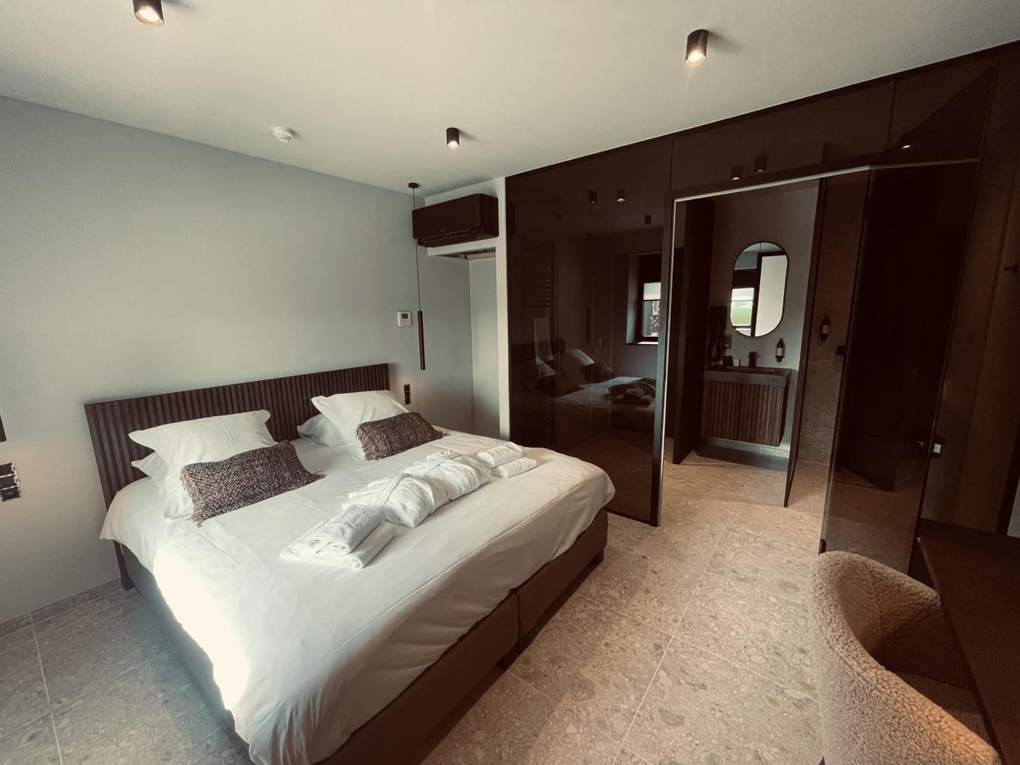 Domaine Sur Les Sarts Hotell Ohey Eksteriør bilde
